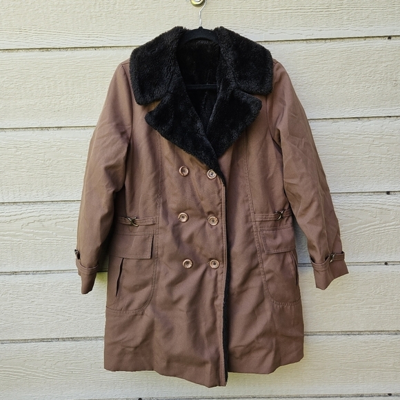 vintage brown double breasted coat with faux fur trim SEE MEASUREMENTS M/L - Picture 1 of 8